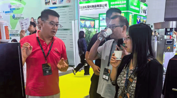 25天然原料展会上备受瞩目油莎豆天然健康原料引发现场热潮麻将胡了2试玩模拟器吉林省油莎豆健康产业集团在西安 20(图2)