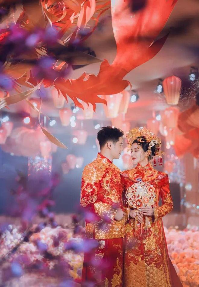 啡；霸王茶姬创始人举办婚礼；虎坊桥、海底捞等新店开业PG电子游戏麻将胡了每周一看 瑞幸咖啡考虑竞购蓝瓶咖(图5)